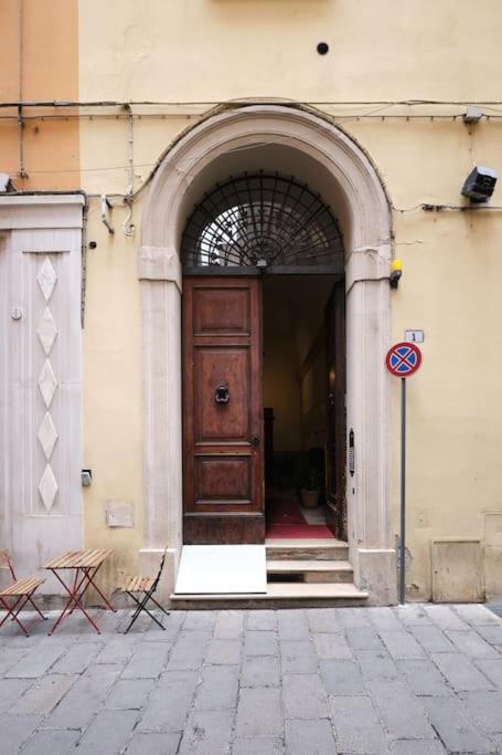 Lussuoso Appartamento Nel Cuore Del Centro Storico Bologna Kültér fotó